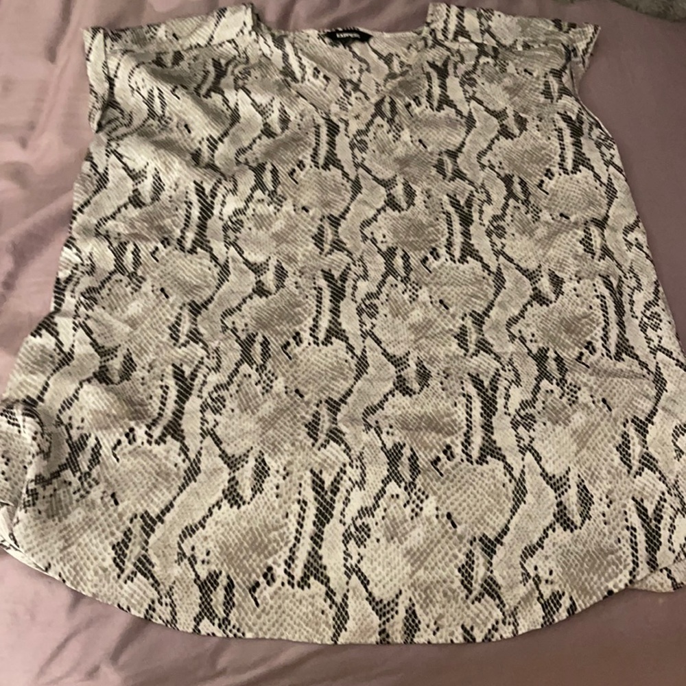 Express snakeskin short sleeve top